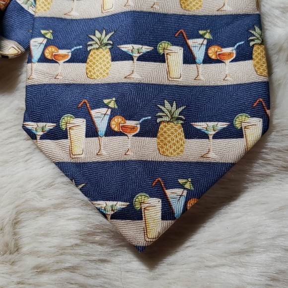 Tommy Bahama silk Tie 29/58L 4W - Picture 3 of 8